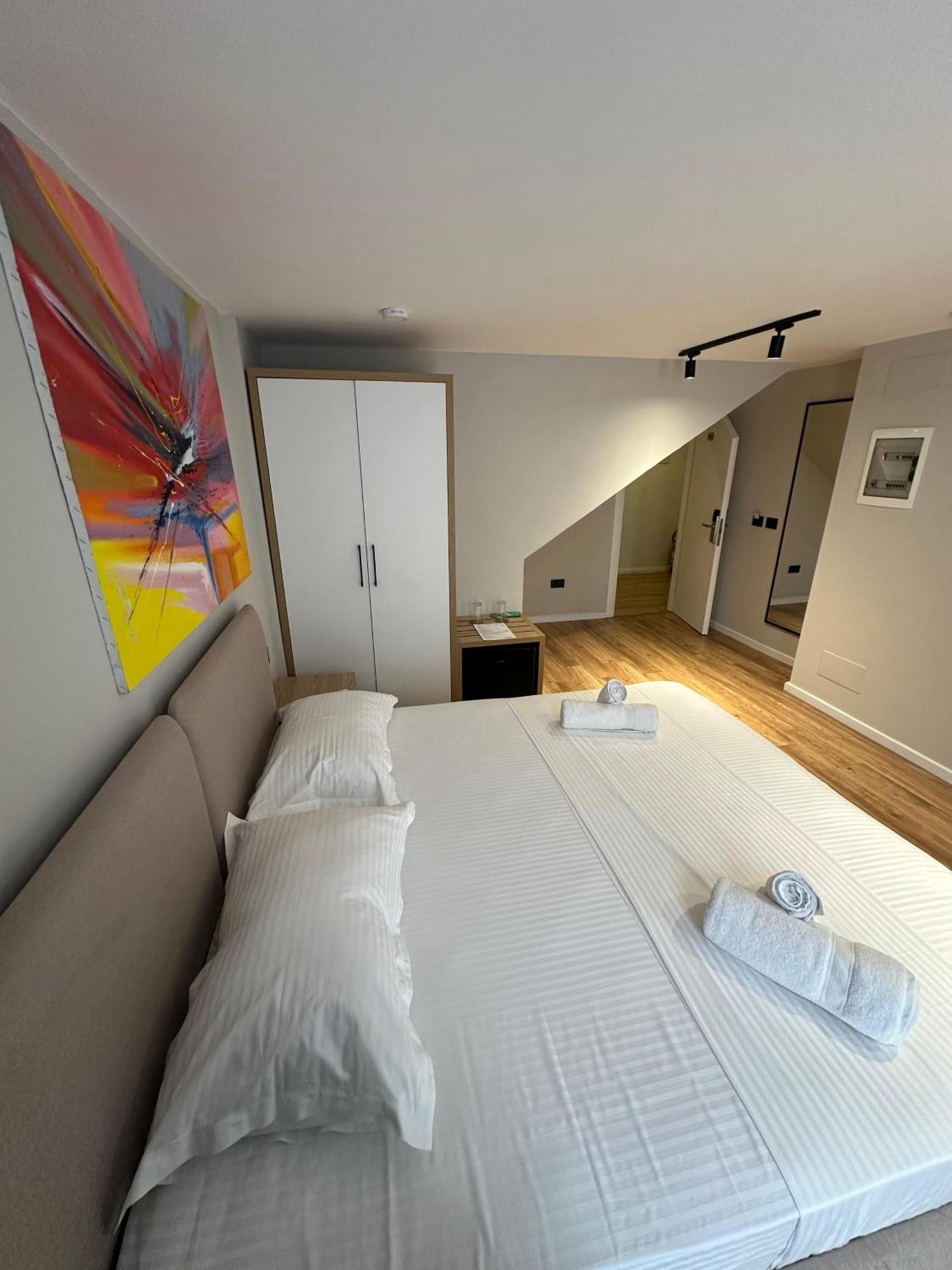 Bel Ami Tirana 2 Hotel Eksteriør billede